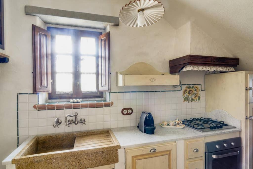 Girasole Cottage Overlooking The Orcia Valley In Tuscany Radicofani Buitenkant foto
